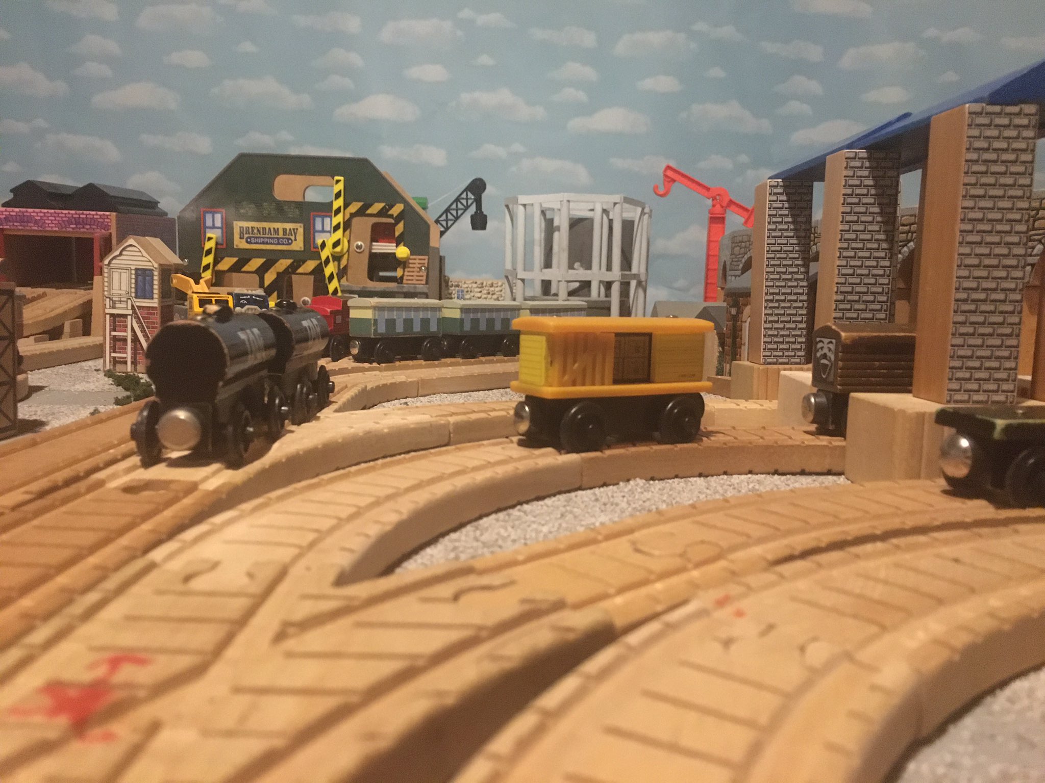 Domeless Engine on Twitter "I built some Gasometer based on a tutorial