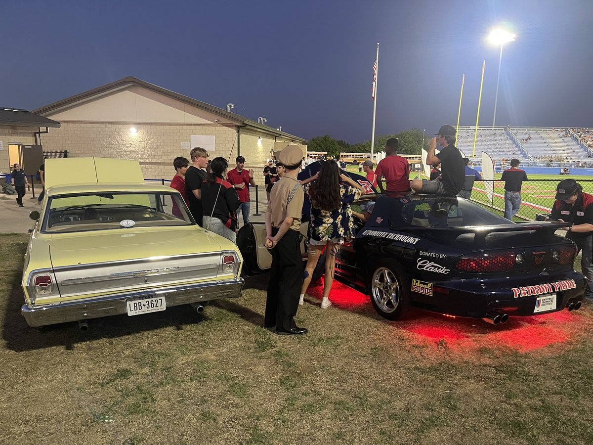 EVHSAuto's tweet photo. Friday Night Lights! East View Auto Techs first appearance of the year for the first Home Game. Shout out to Newest Auto Tech Teacher Mr. Herrin For bringing his 1964 Chevy Nova SS He restored for his mom! We will be at all the Home Games painting hair and faces. Come see us! https://t.co/B6ix19ujBy