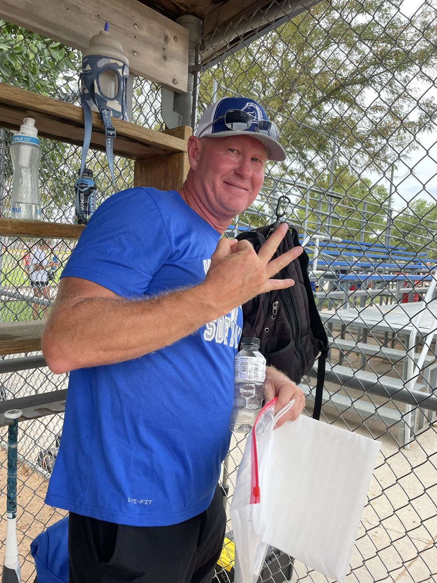 That 3-0 feeling 😎😎 The only thing that could’ve made this Saturday sweeter is if the Huskers won. #Scottfrostlookalike