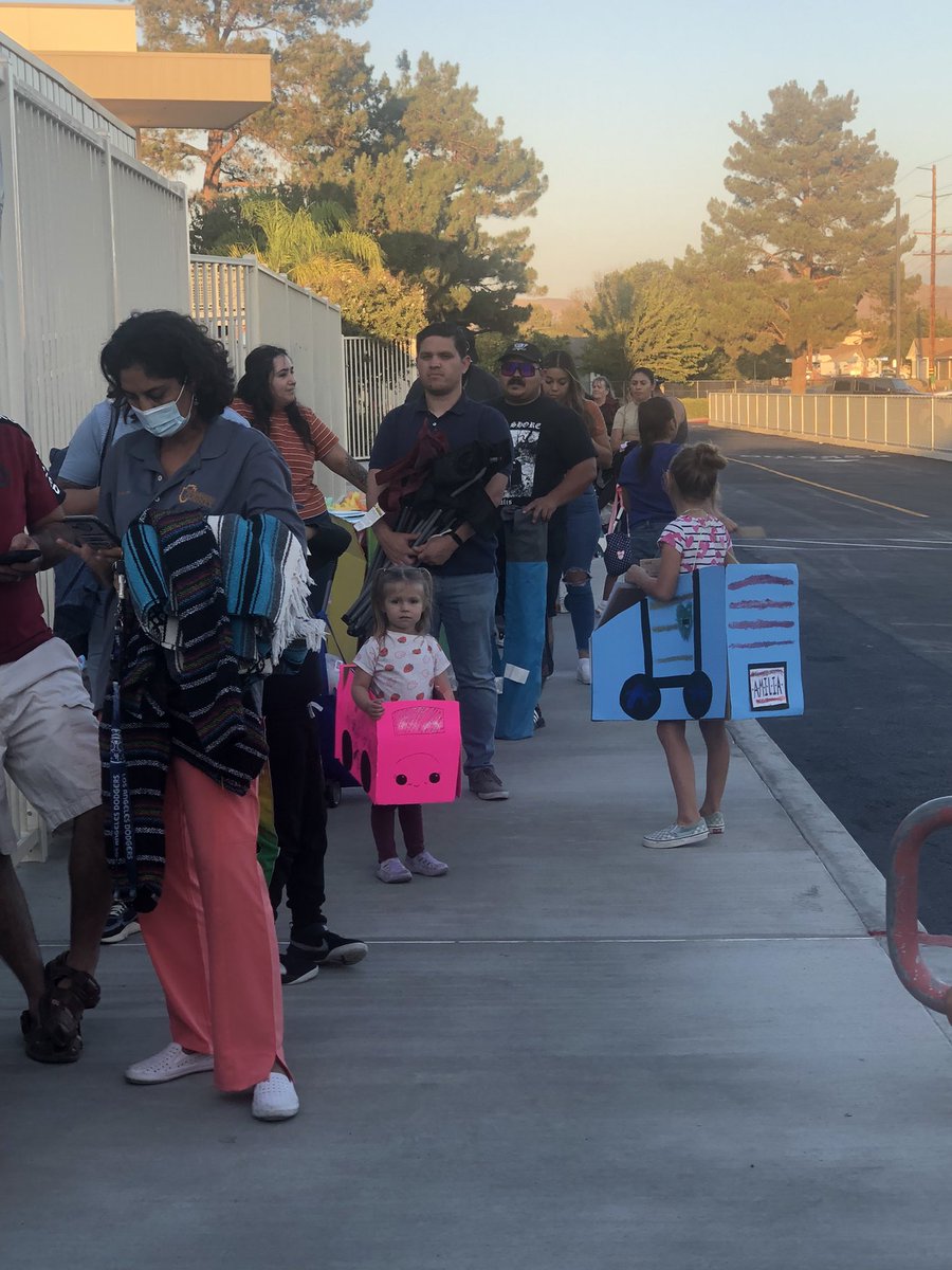 First Family Movie Night at Serrano was a success!! <a href="/SusanaLopezCBO/">Susana Lopez</a>