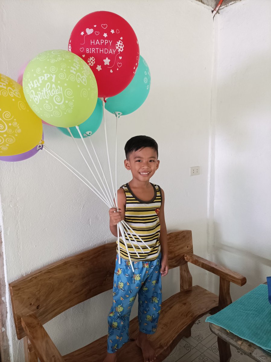 RoiLanting's tweet photo. Happy Birthday mini me ❤️❤️❤️ https://t.co/nHYybkHbA0