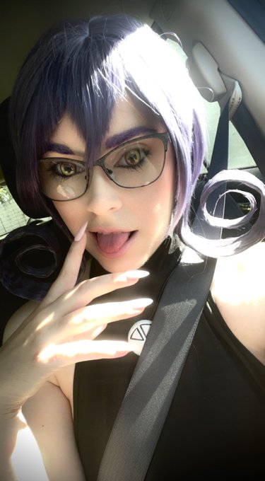 Heading to the Hobbit cafe, then off to the river for a sunset photoshoot! https://t.co/W7q6u3nbJu<a href="/tag/soon"class="tags"><span>#soon</span></a>