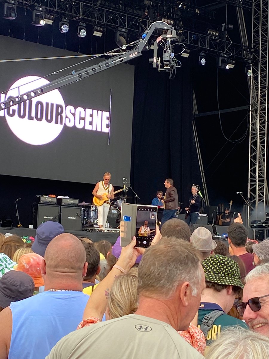 ryansmoma's tweet photo. @OCSmusic smashed it @VictoriousFest ✊👏👏 https://t.co/BFqqrXMxN2