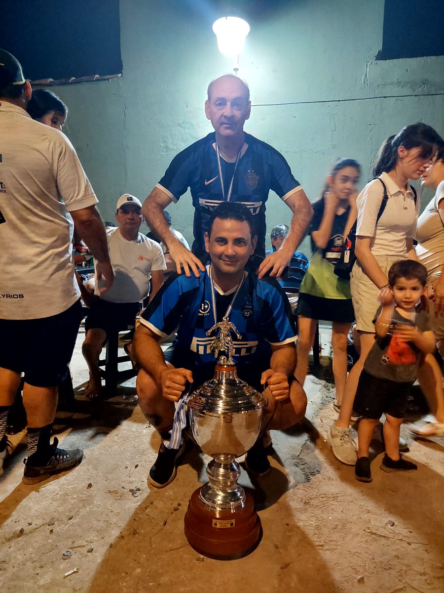 Prom95 Exacasj tweet media