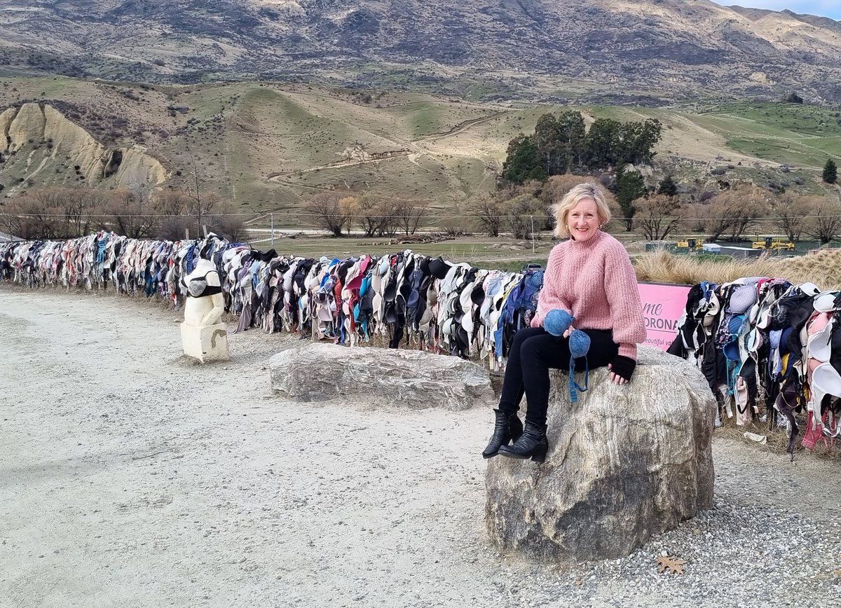 Member4King's tweet photo. First #brawall I have seen. What a great idea #bradonia #nzski https://t.co/xKUn4AcdRs