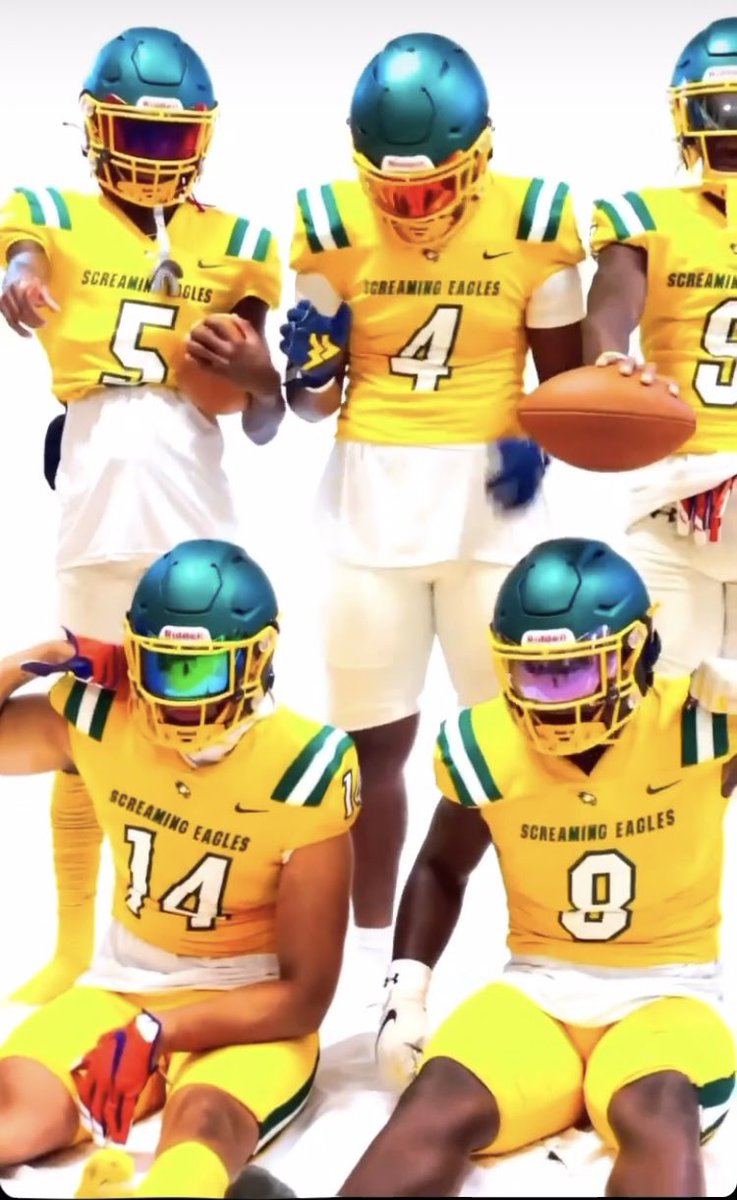 1Thuggin4's tweet image. Sneak peek of media day at SVHS @SVHSFootball @SVHSathletics #BDF #dawgsupfront #one4