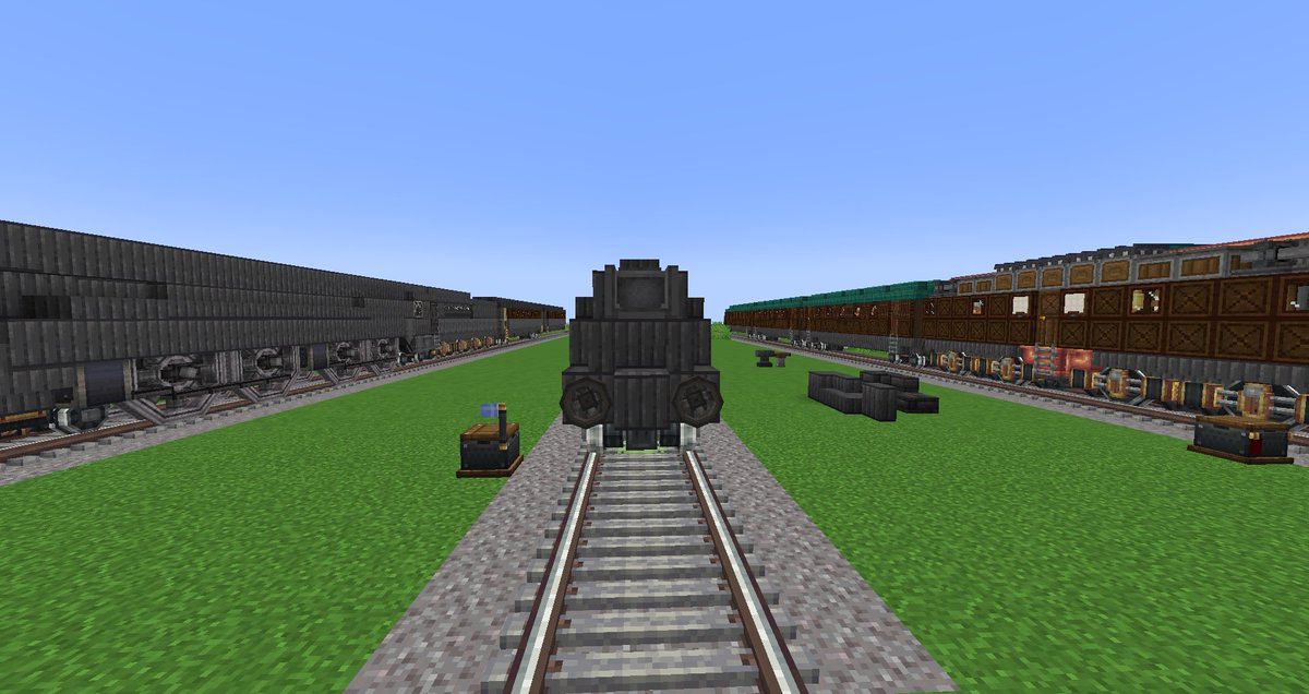 ChewyRailworks's tweet photo. I am once again reminded that Minecraft doesn't translate rounded shapes very well. In any case, here's my attempt at building a Hush Hush locomotive https://t.co/FjvY1S8vFO