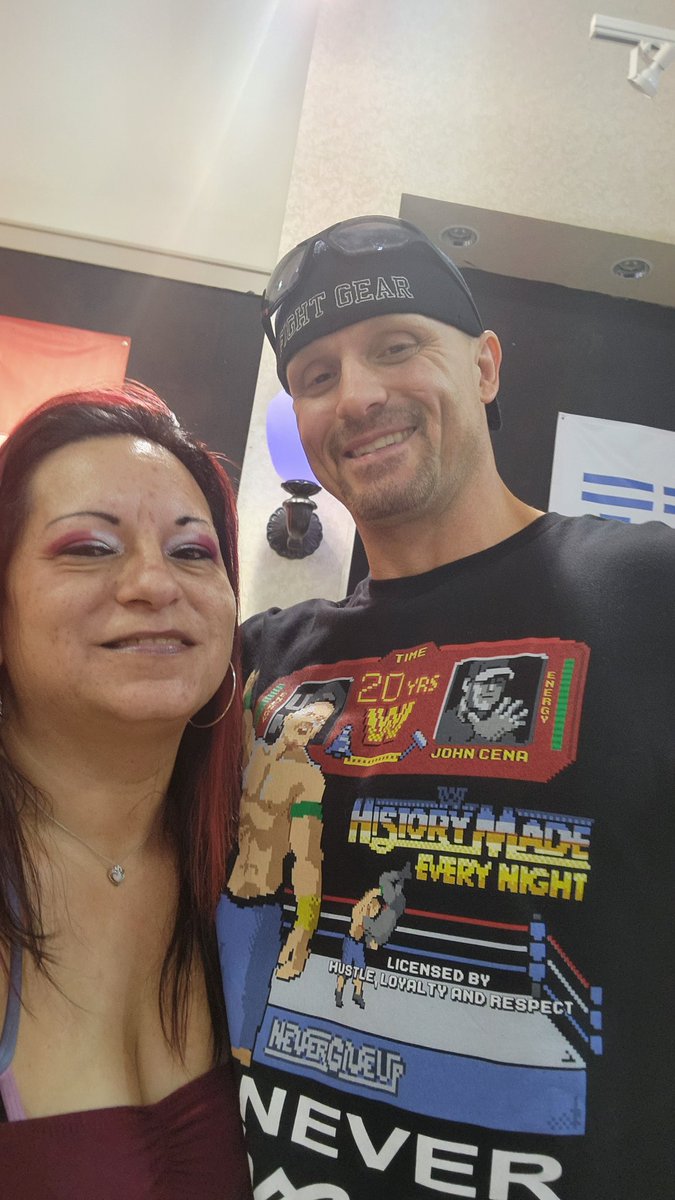 Shawna12708's tweet photo. @BigBillCollier #1wrestler & #1Fan 716...#Queenhalfbreed Native https://t.co/UW5rXCk6tY