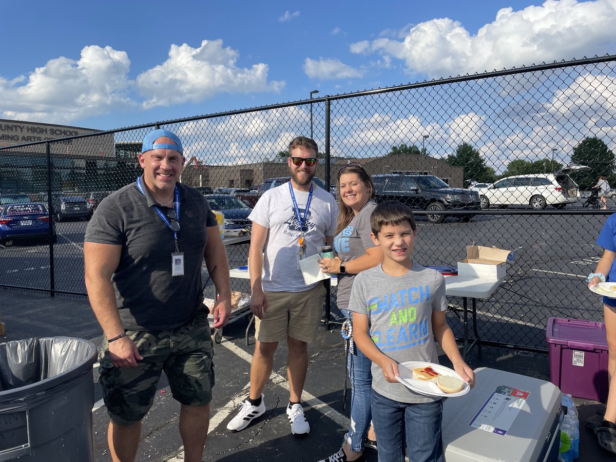 steffenmeBCHS's tweet photo. First home game meant time for the faculty and staff tail gate with friends, family, and Neuhaus manning the grill like an expert. #rebelpride @BCHS_Rebels1955 https://t.co/nJsbWMGabb