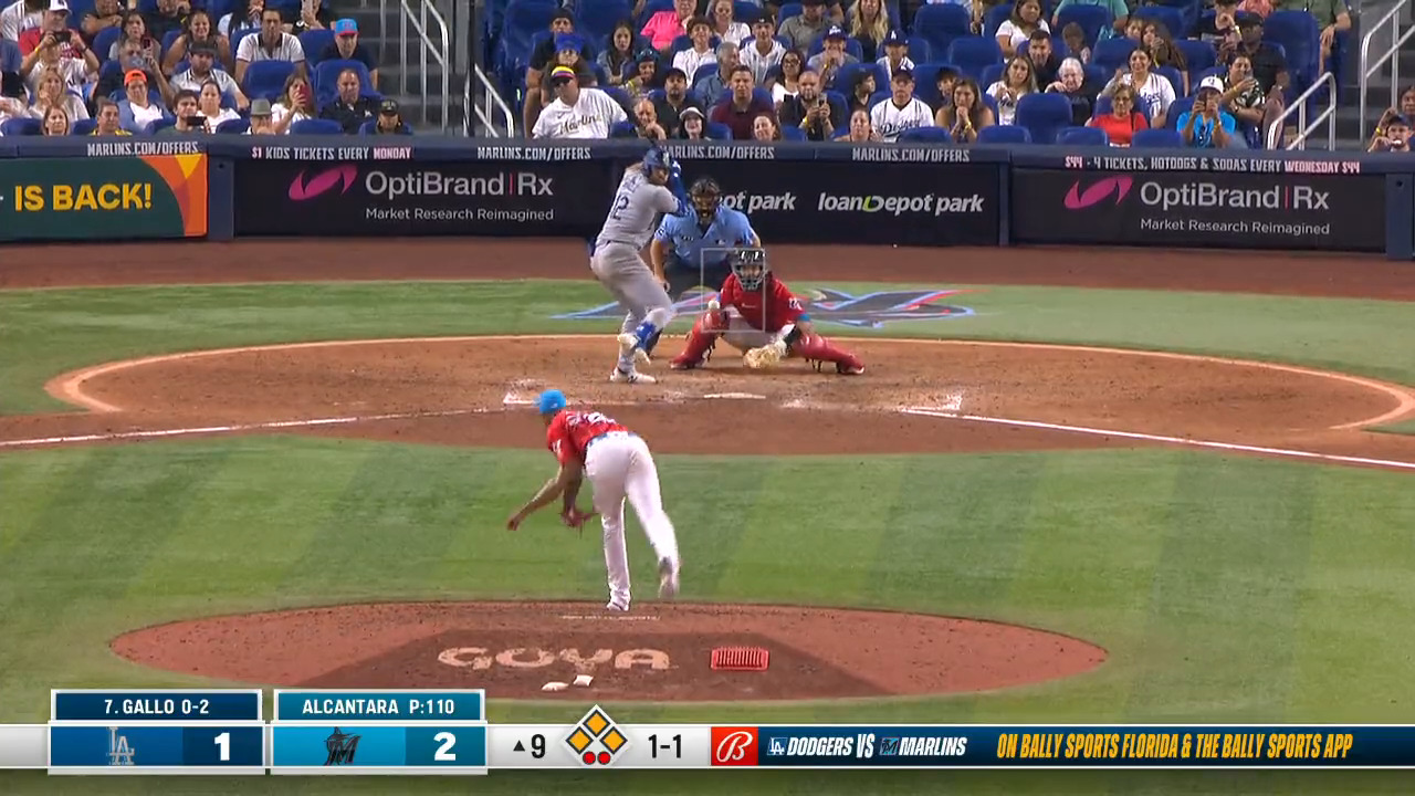 MLB on Twitter "Bases loaded, game on the line. sandyalcantar22 gets