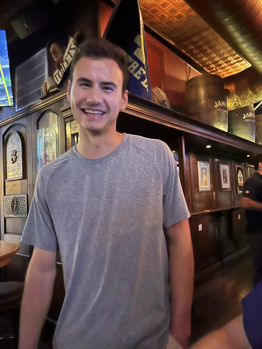 You know this guy <a href="/JohnRichTV/">John Rich</a> ?