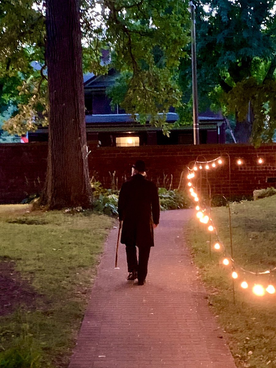 ThomasAKlein1's tweet photo. The ghost of Lew Wallace at the Taste of Montgomery County at the Lew Wallace Study and Museum grounds in Crawfordsville, Indiana. #lewwallace #visitindiana #montgomerycountyindiana https://t.co/fZvKN9hdoN