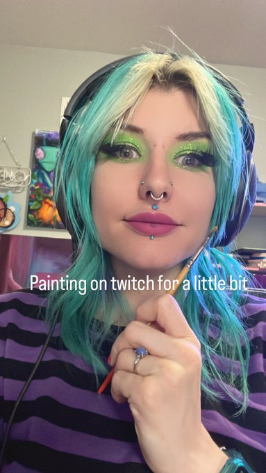 Watch me paint https://t.co/0csGYeuU88 https://t.co/sS663glNtk
