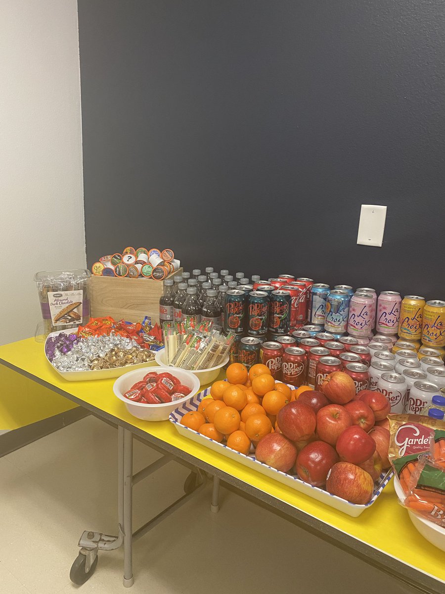amymillercfb's tweet photo. PTA and Parent Stock the Lounge #eaglepta #treatsgalore @CPE_Eagles @DrChapmanCFBISD @CFBISD https://t.co/wYkp2WNXED