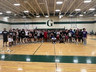 coachOBatSC's tweet photo. Great day with alum and coaches running camp in Dallas. Thankful 4 @SCMensBall alum giving back to the program. https://t.co/xsuuC4UF5I