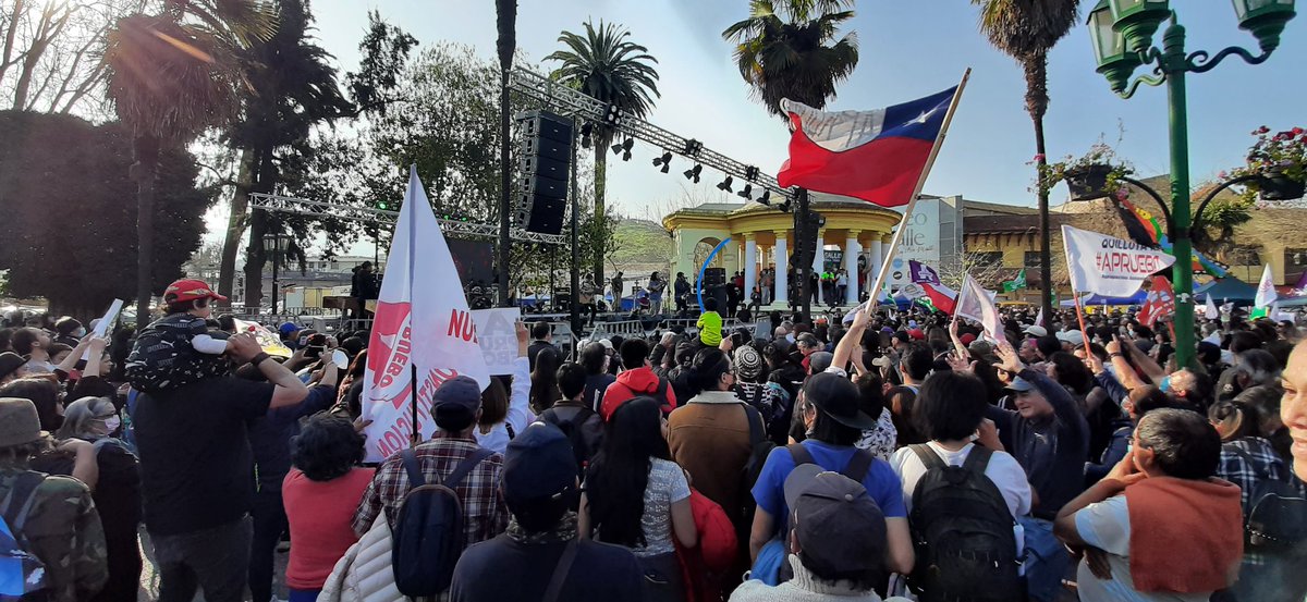 fcorval's tweet photo. #apruebazo hoy en Quillota!!!#Solylluvia #quillotaxelapruebo #Apruebo4deSeptiembre https://t.co/afaRFXxMCR