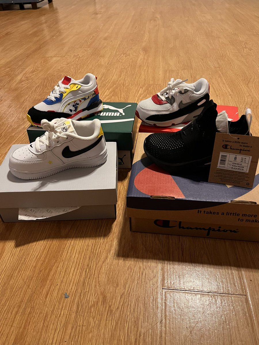 TheKidRod2's tweet photo. Had to get my son right today with some kicks. I might have to get me a pair of them pumas in the back left. https://t.co/k2UCxQI6W2