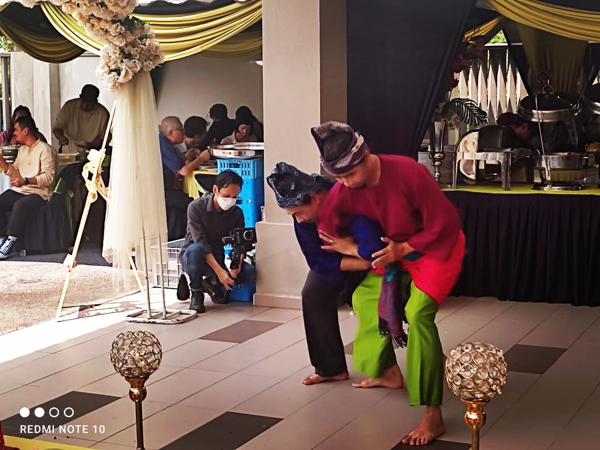 Kita hidupkan permainan orang dulu2
#silatpulut