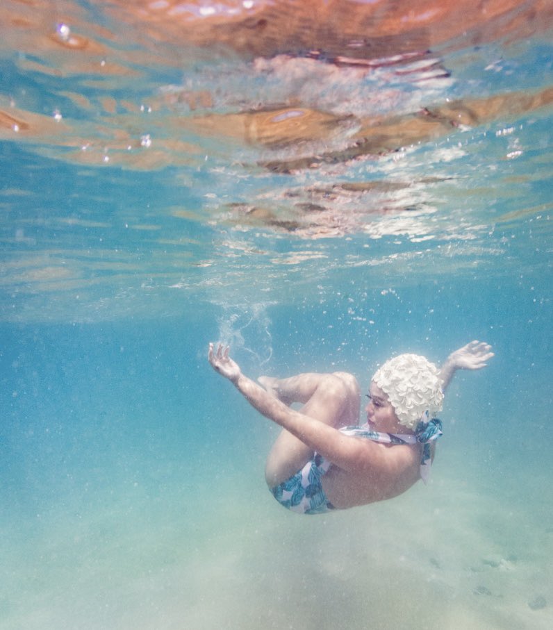 seaalchemyart's tweet photo. Some photos I took in the ocean 🌊 Happy weekend! 💙💦 https://t.co/WZ1HZfQgxu
