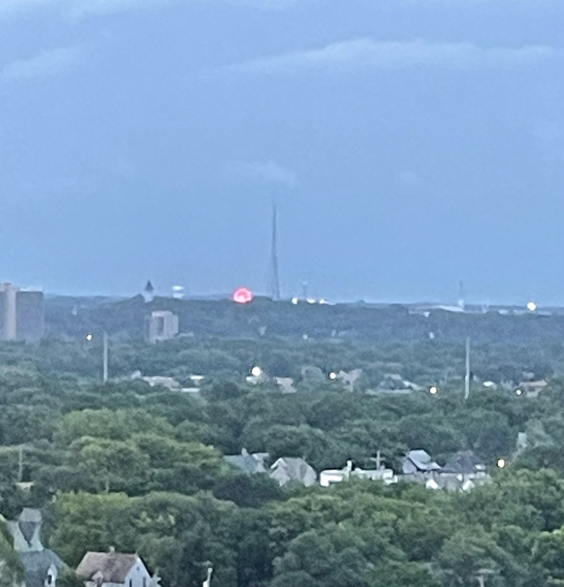 kjellbs's tweet photo. Have I mentioned that I can see the Ferris Wheel from my house? https://t.co/3dMEMo7laz