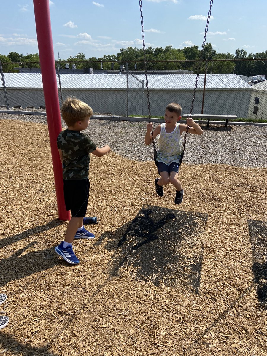 Toro's 1st Graders tweet media