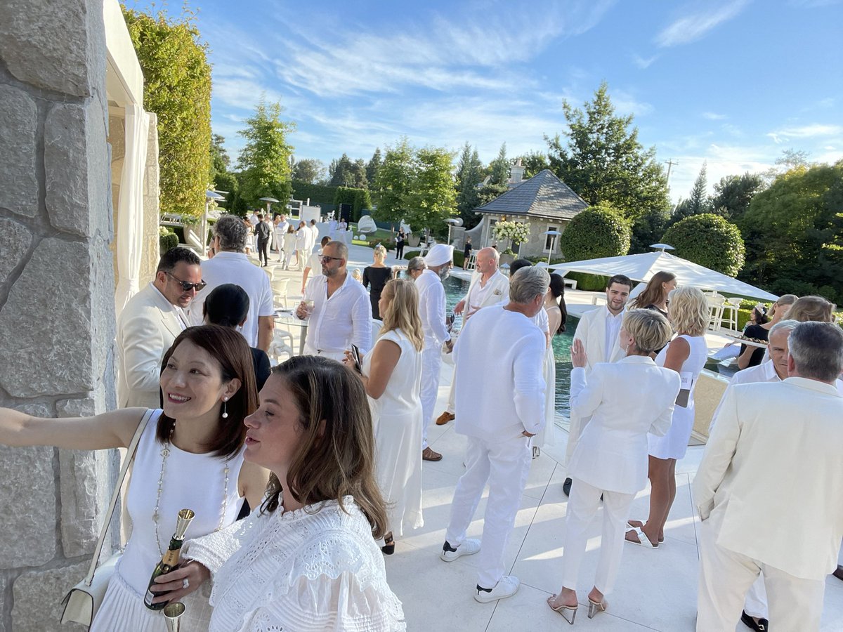 Proud to support Canucks Autism Network and more importantly the kids! <a href="/lizarmstrong/">Liz Armstrong</a>