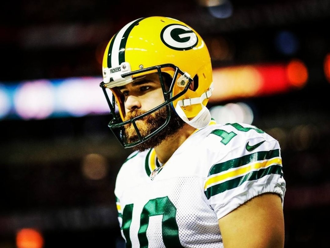 JakeSchum's tweet photo. Experience over youth.I've been cut multiple times, grew up punting in the snow,I've played in the playoffs( including the NFC championship),played in the XFL and continued to train,waiting for my chance to play at home in Buffalo. It's time.Let's do this.#nevergiveup #billsmafia https://t.co/TNto3bGttp