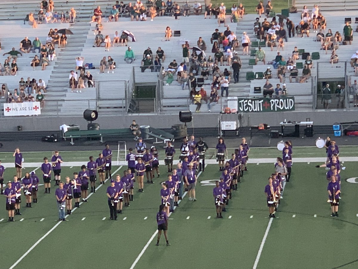 aabates's tweet image. Nothing like spending Saturday night in LCISD with  @Fulshear_HS  #UnboxingLamarCISD