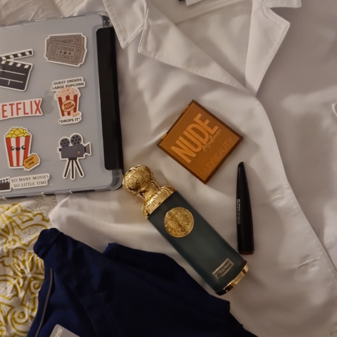 sovxco's tweet image. 2022.8.28 
بإسّمك اللهُم نَخوضُ دروبًا جديدة، ونُكمل بناء أحلامنا، متكلين عليك آملين ألّا نتعثر 👩🏻‍⚕️🤍.