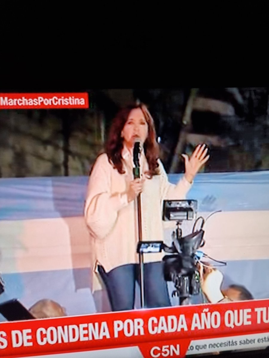 eliyelin's tweet photo. Vamos @CFKArgentina que AMANECE🤍💙💞 #Argentina https://t.co/IEfiU4OBoF
