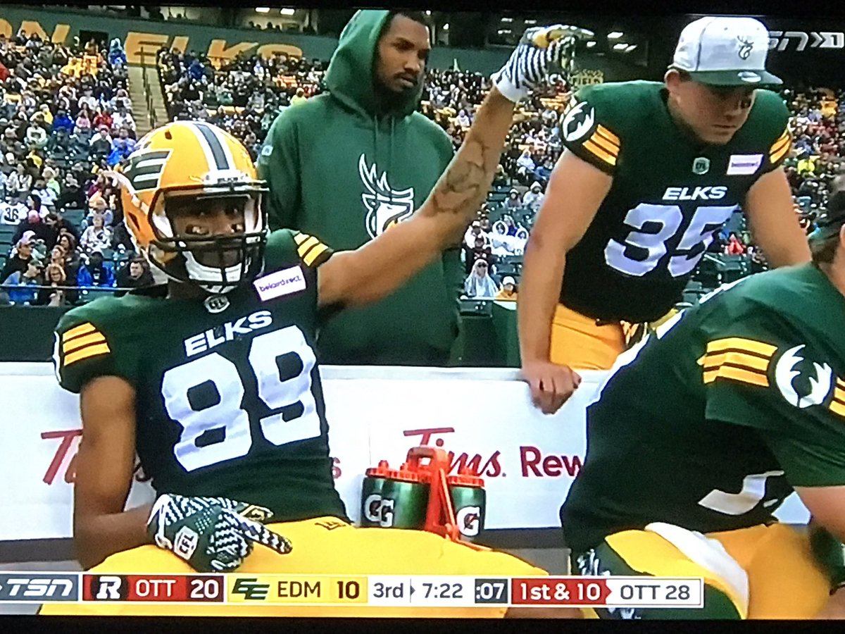 GatorConch's tweet photo. Watching some CFL and getting to see a former student. 
Big Mike Beaudry #35. Looks like Kenny Lawler #89 is pointing him out. @_Beaudry_ @MikeQBMom https://t.co/JjHNb4rxlN