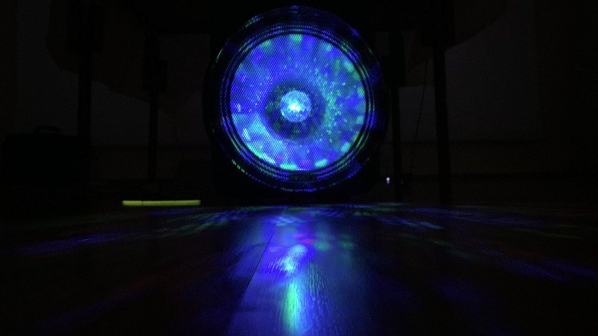 LeRandomJOH's tweet image. On a eu le droit à un concert privé de @RedB666