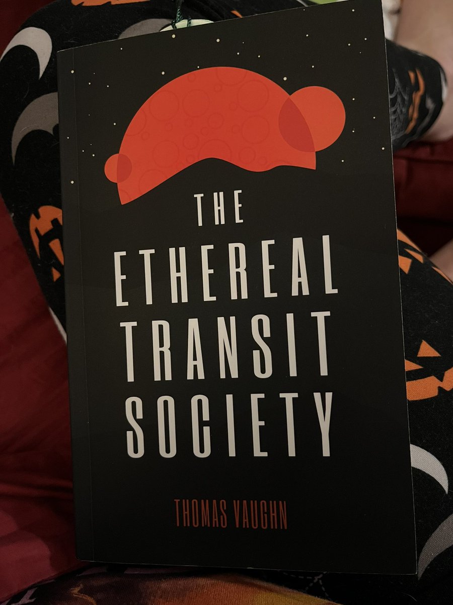 littlemissvinyl's tweet photo. Currently reading! Southern cosmic horror?! Yes, please! https://t.co/g6NRmA0vHT