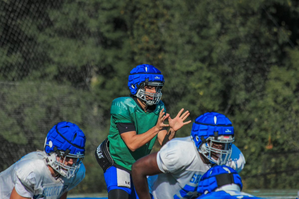 Shorter Hawks Football tweet media