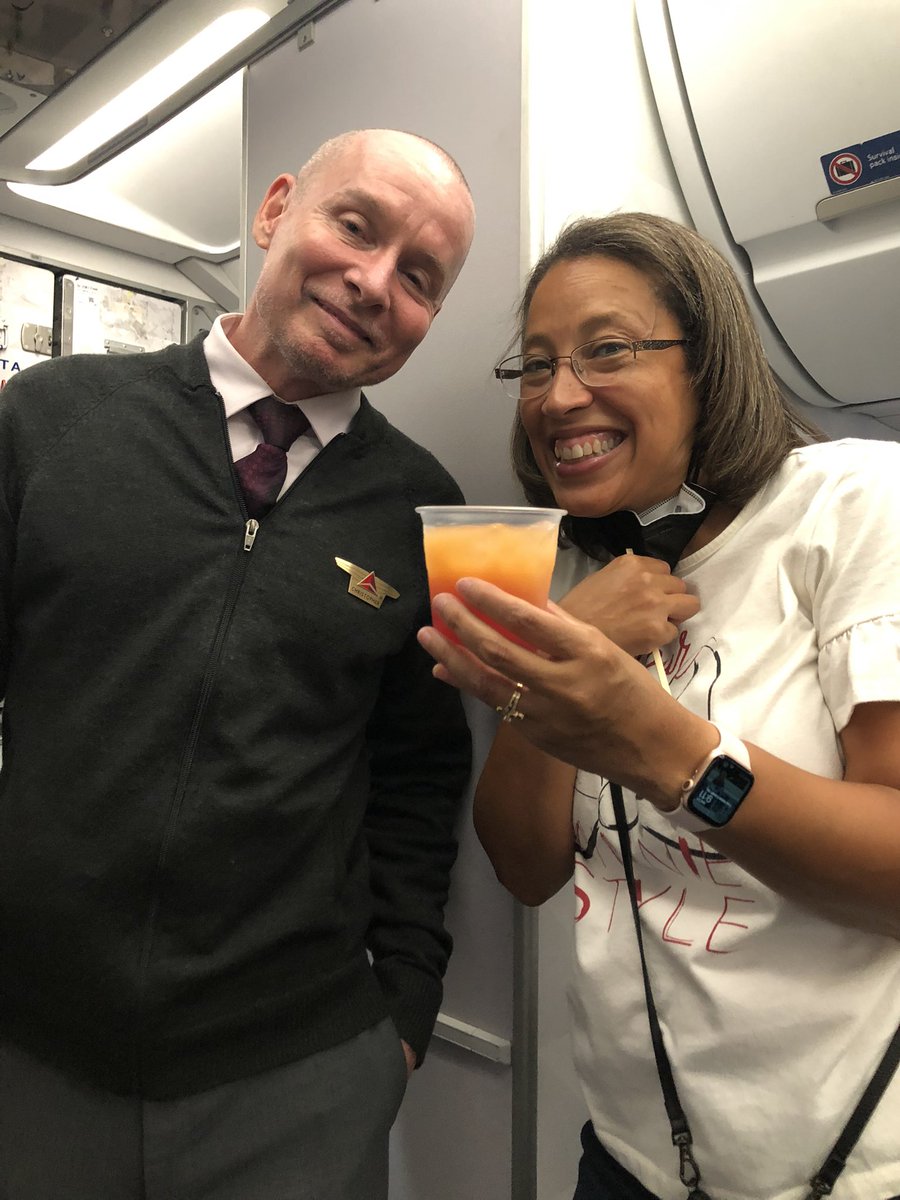 Andresmiler's tweet photo. @delta Christopher on flight DL2687 was amazing, he exceeded our expectations and provided amazing service which keeps us flying #Delta https://t.co/aHVpDfLFNB