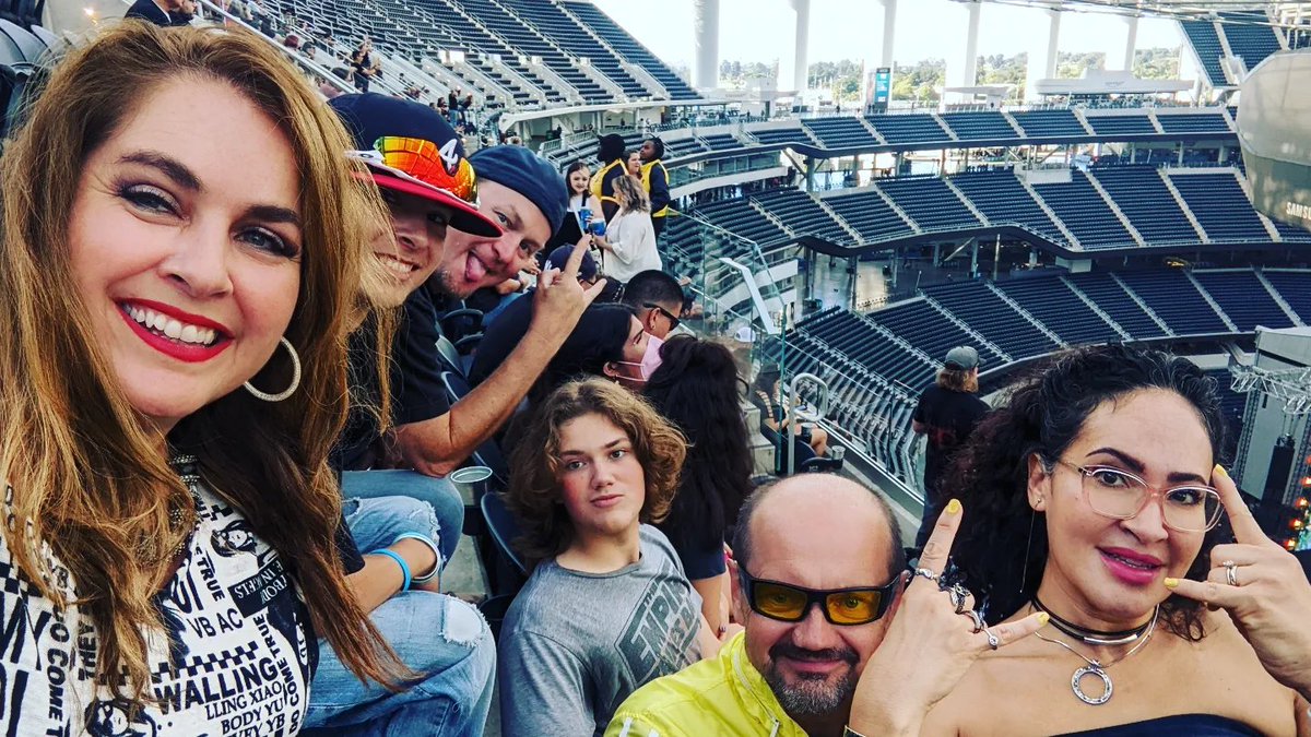 Come on #sofistadium pls fix the sound for #motleycrue There is way too much reverberation. We spent $150 per ticket and it sounds terrible up here.