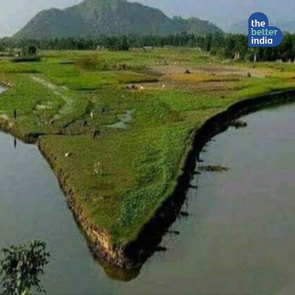 In Bongaigaon, #Assam, there is a place where the river Champawati meets the Brahmaputra, and looks just like the map of India.
#IncredibleIndia #DidYouKnow