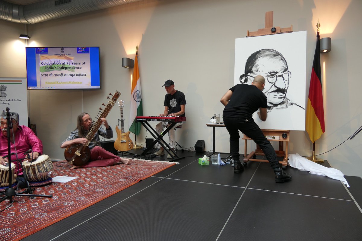IndiainHamburg's tweet photo. Gala Reception to celebrate 75 Years of India’s Independence (August 26, 2022) 

@MEAIndia @eoiberlin @Senat_Hamburg @fegebanks  @BalaSRamani @AmritMahotsav 

#azaadikaamritmahotsav #IndiaAt75 #india #IndiainHamburg #GrandFinale https://t.co/7qdOTYgJWI