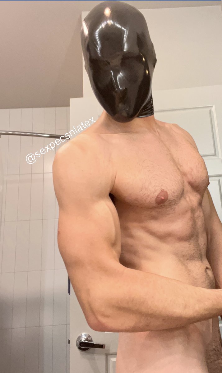 Rytexrubber's tweet photo. Hit 4,000 followers today! Thank you all for the support, it's been great sharing our kinks and fetishes! Stay tuned for more hooded, gloved, lycra, condom, latex, and condom wrapped fun 😈
Black or red hood? Comment belooowww https://t.co/QwFvqafP7N