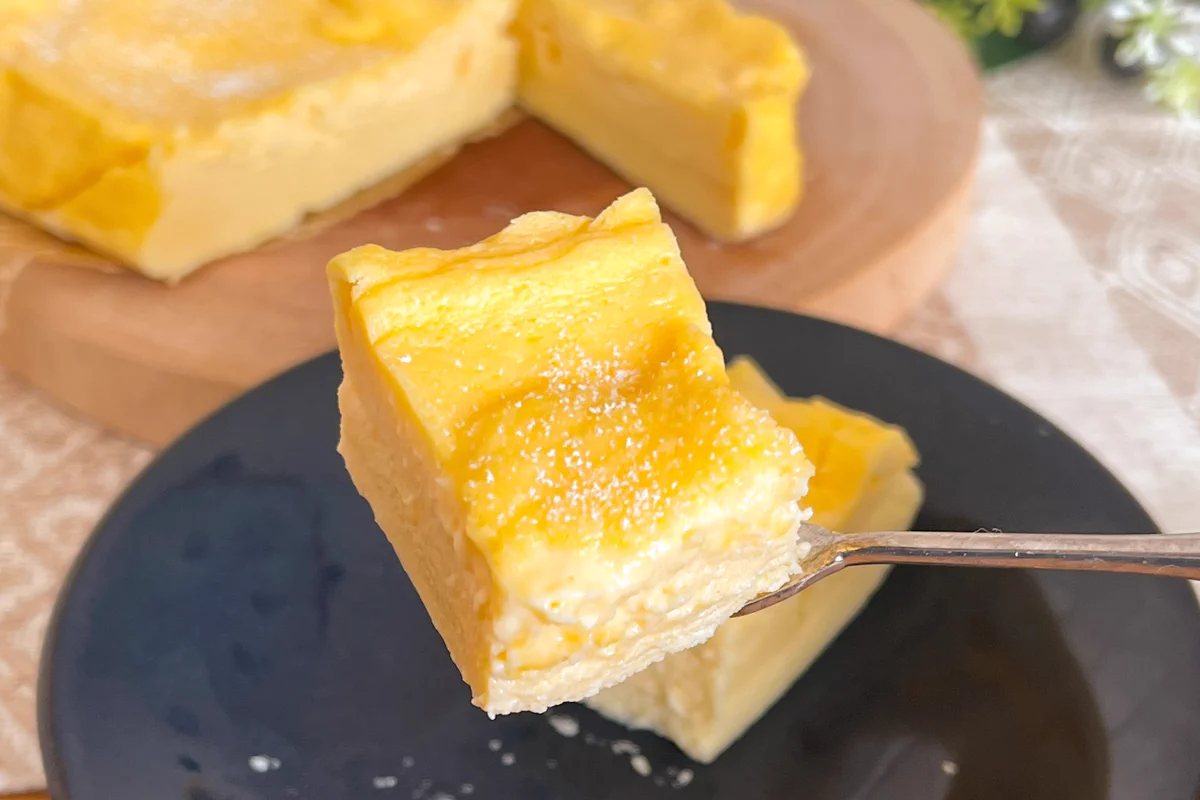 電子レンジで作れる上、必要な材料は4つだけ？！簡単で美味しそうな「チーズケーキ」レシピ！