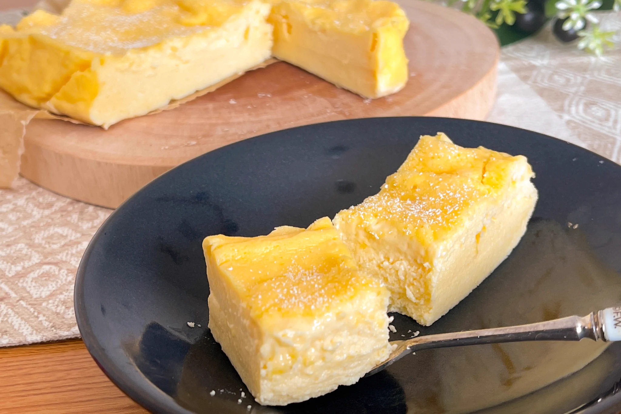 電子レンジで作れる上、必要な材料は4つだけ？！簡単で美味しそうな「チーズケーキ」レシピ！