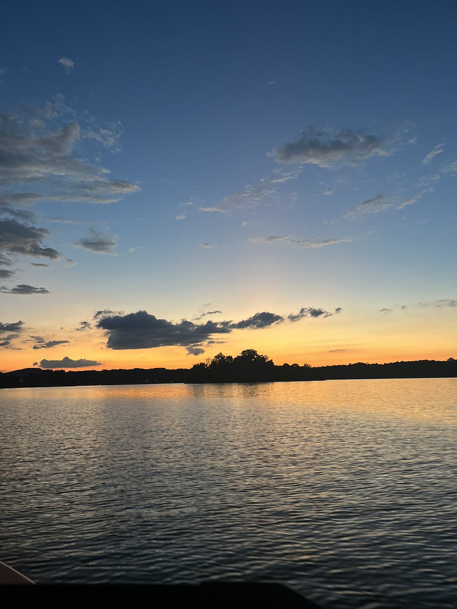 chrisdeakin311's tweet photo. East Tennessee https://t.co/WlVxEuxd0P