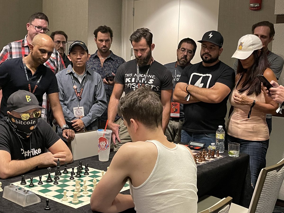 Bitcoin_Chess's tweet photo. Final 2 @miketwenty1 @r0ckstardev @bitblockboom #chess #Bitblockboom #BTCconference #BitcoinAustin #satoshis #bitcoinhodl #Bitcoinmeetup #bitcoiners #bitcoinfun https://t.co/ddX2kuQ6Td