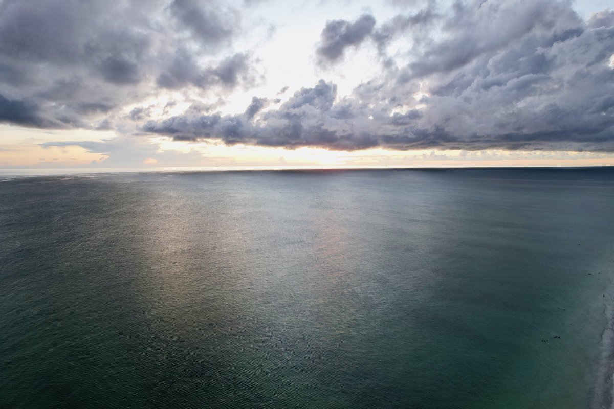 RickThress's tweet photo. Sunset this evening with the drone ⁦@DJIGlobal⁩ https://t.co/f4dddvmpTp