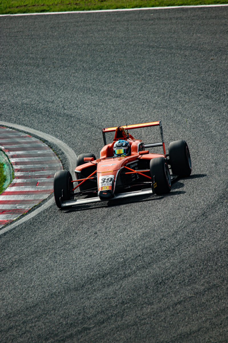KOKUYO4923's tweet photo. #FIAF4
#saccessracing
#地頭所光
#鈴鹿サーキット https://t.co/zI8HxAPR1Y