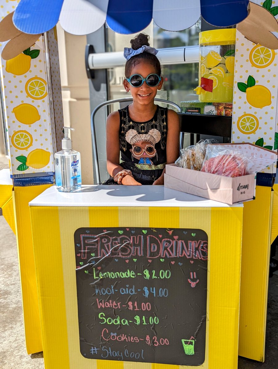 Saige will be having a pop up shop Tomorrow (Sunday the 28th) with her lemonade stand. She will have some cookies, treats, refreshing drinks and Nathan's Hot dogs. Stop by the Northside Marketplace between 11-2:30 to check her out #youngboss #kidentrepreneur #work #koolaid