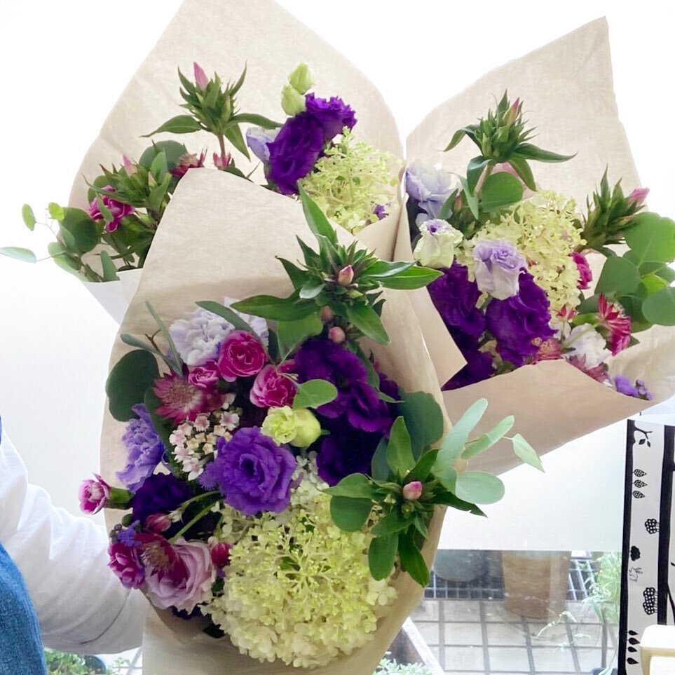 花と葉っぱの店 プント プント ネロ Fioristapunto Twitter