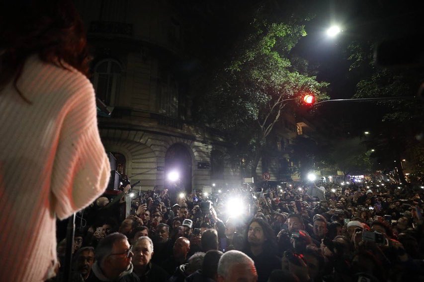 CFKArgentina's tweet photo. Créanme que a esta altura de mi vida no hay nada más importante que eso. Yo solo les pido que no abandonemos nunca las convicciones y sobre todo ese indestructible amor a la Patria que nos une a todos y todas. https://t.co/G8QBpcVuOt