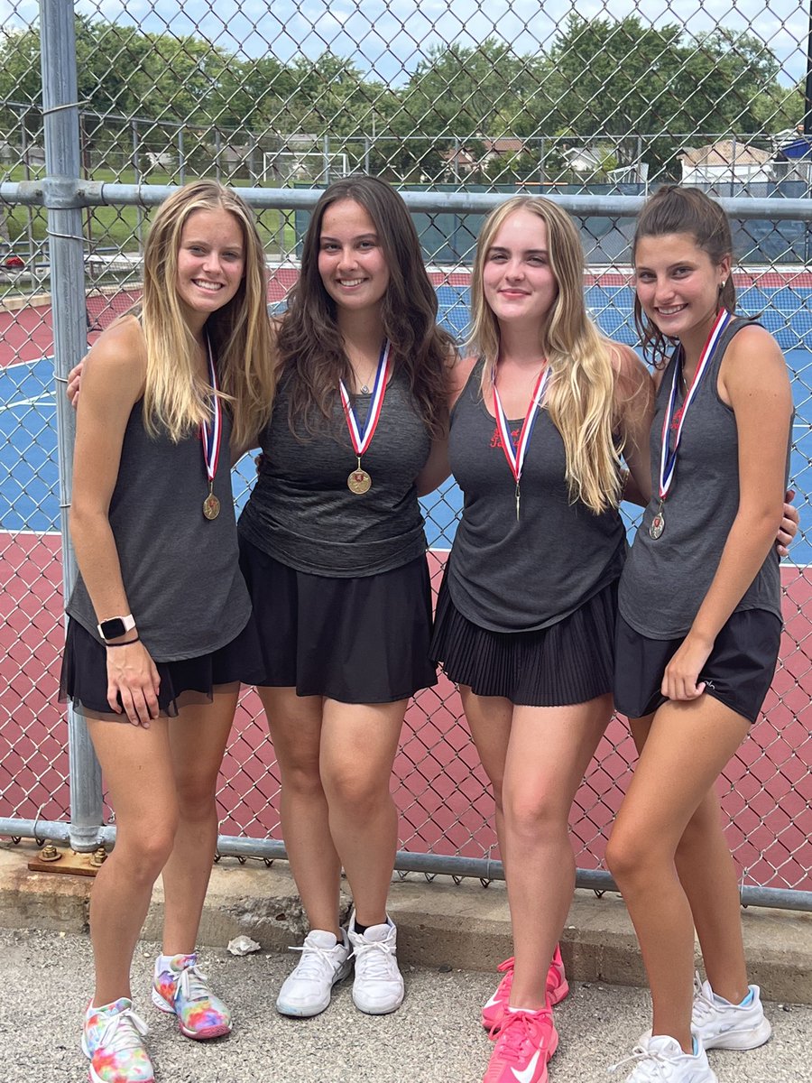 BenetTennis's tweet photo. Split squad action.  Team at Schaumburg won the invite and finished with 2 1st places (Mimi-Katie and Adriana-Bailey), 2 2nd place  (Shane and MC-Caroline) and a third (Claudia).  Highlight of the day was Mimi-Katie saving 4 match points in 3rd set breaker. https://t.co/jW72eqK46K