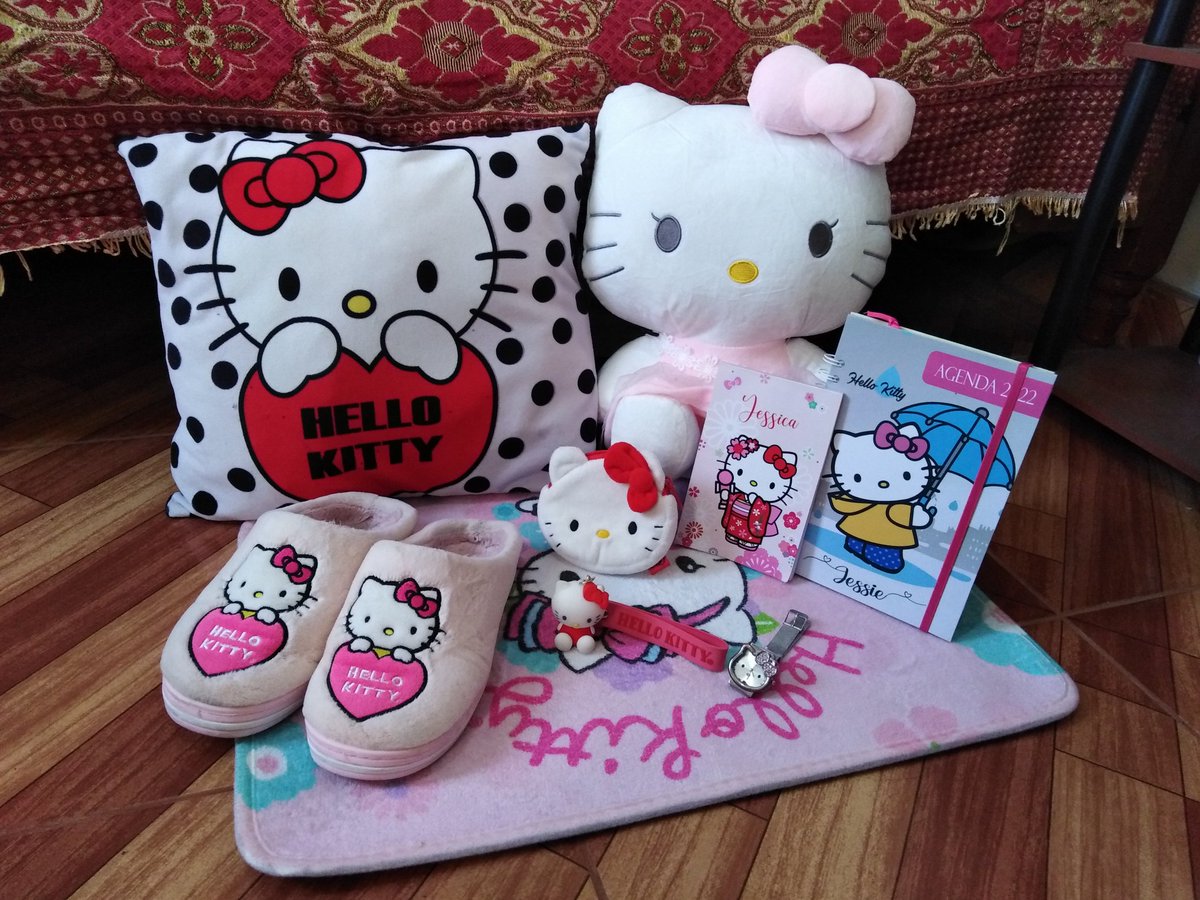 Jeka_lau's tweet photo. I ❤️ Hello Kitty
#HelloKitty #hellokittylover #hellokittyfans #hellokittyforever
😻😻😻 https://t.co/3LIATeO3KY